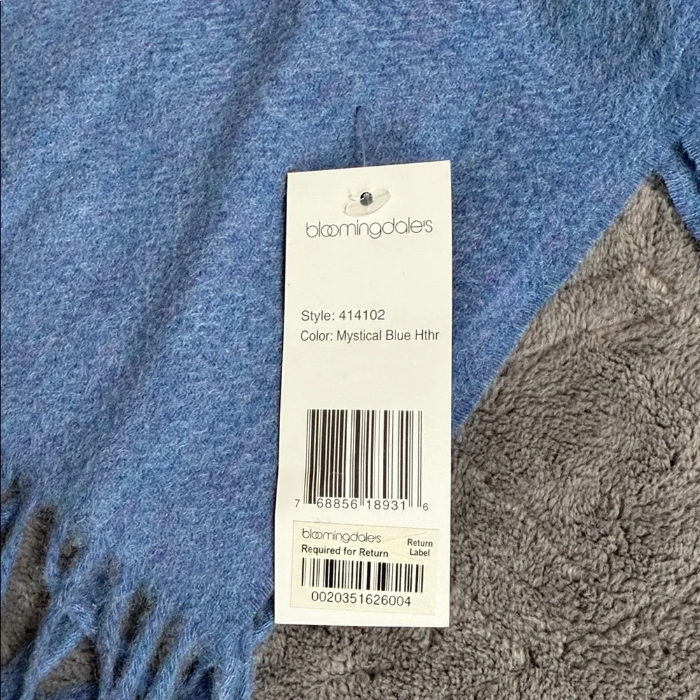 NWT Bloomingdale’s Cashmere Fringe Trim Scarf Mystical Blue Heather